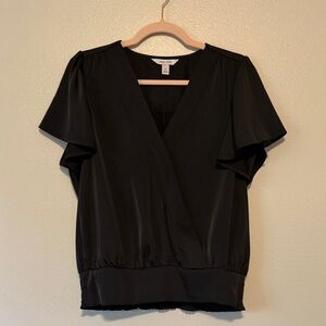 Nine West Black Flutter Sleeve Surplice Satiny Top